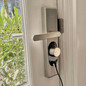 Preview: Shelly LOQED Power Kit - Akku-Ladegerät für LOQED Smart Lock, Erweiterung für Türschloss