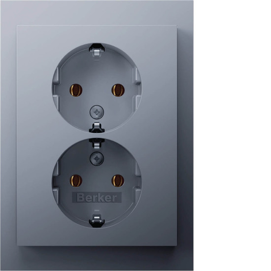 Berker 47747003 Doppelsteckdose Schuko mit Abdeckplatte. Berker K.5. alu matt. lackiert