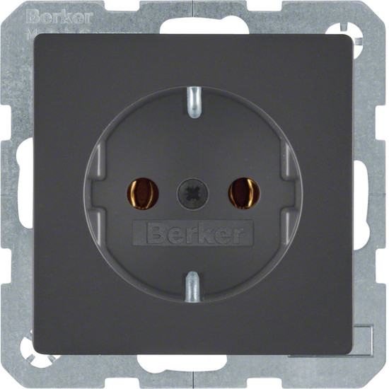 Berker MAN0204223 Steckdose Schuko Q.1/Q.3 tiefschwarz matt. lackiert