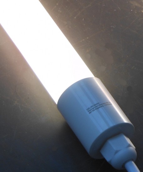 Bioledex LED Leuchte 90cm 15W 5000K IP65 tageslichtweiss für TIP65 Systemanschluss