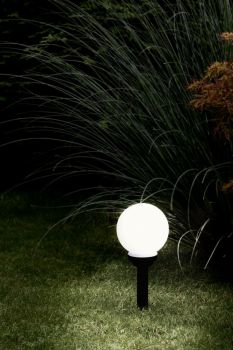 Eglo LED Aussenleuchte Kugel Ø15cm weiss Solarbetrieb mit Schalter