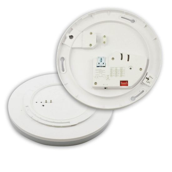 ISOLED LED Decken/Wandleuchte mit HF-Bewegungssensor 24W, weiß, IP54, ColorSwitch 3000/4000K