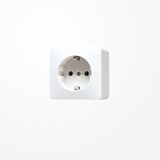 Jung 620AWW SCHUKO-Steckdose, 16 A 250 V ~, 47 mm, AP 600, alpinweiß