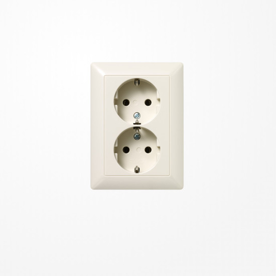 Jung AS5020U SCHUKO-Zweifach-Steckdose, 16 A 250 V ~, Duroplast, Serie AS, weiß