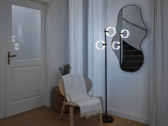 OSRAM LED Stehleuchte Decor Circle Floor 17W CLICKCCT Black Warm weiß,Kalt weiß,Kaltes Tageslicht 4058075847361