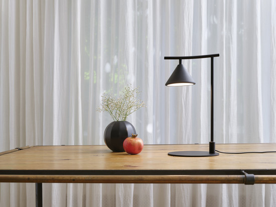 OSRAM LED Tischleuchte Decor Fuji Table 5W 930 Black Warm weiß 4099854454585