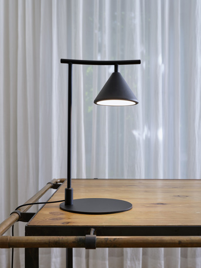 OSRAM LED Tischleuchte Decor Fuji Table 5W 930 Black Warm weiß 4099854454585