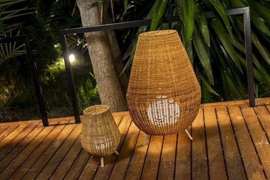 NewGarden SAONA 70 LED Rattan Standleuchte 70cm kabellos + Steuerung Innen & Außen IP65
