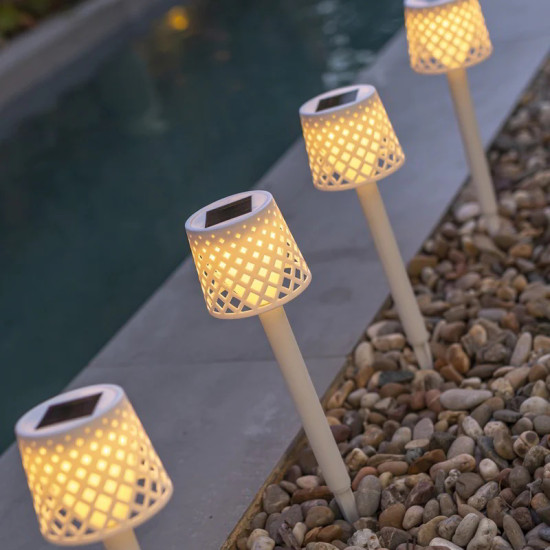 NewGarden GRETITA weiss Solar + Akku LED Erdspieß Gartenleuchte Solar 4er Set Innen & Außen IP44