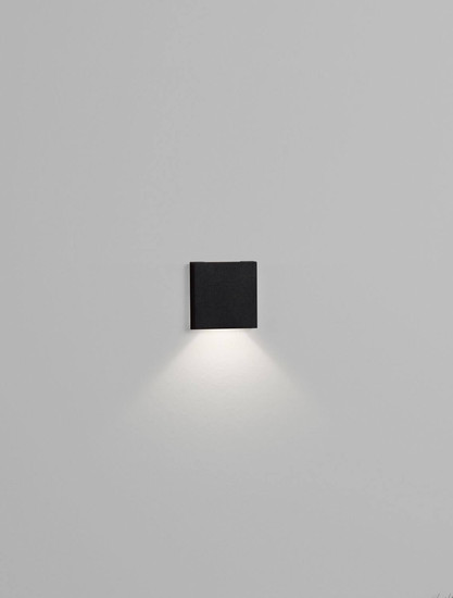 Nova Luce LED Wandeinbauleuchte Iko 1W 40lm warmweiss 3000K IP67 Schwarz 9x5,5cm 9019220