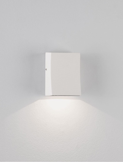 Nova Luce LED Außen-Wandleuchte Boxy 3W warmweiss 3000K IP65 Weiß Aluminium 9x6,5cm 9030149