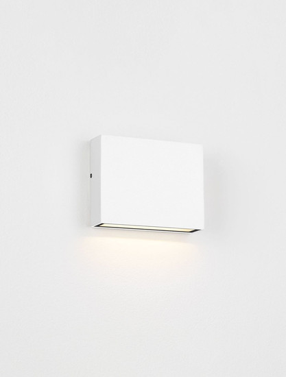 Nova Luce LED Außen-Wandleuchte Tick 4W warmweiss 3000K IP54 salzwasserfest Weiß Aluminium 11,5x9cm 9030816