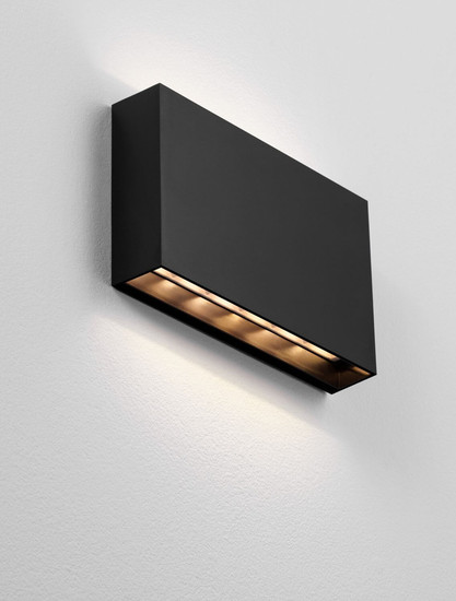 Nova Luce LED Außen-Wandleuchte Yoko 13W warmweiss 3000K IP65 salzwasserfest Schwarz 20x12,5cm 9030827