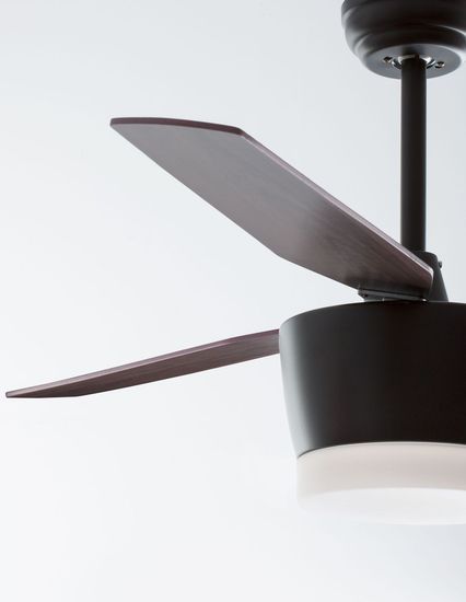 Nova Luce MONSOON LED Ventilator Schwarz 18W Warmweiss 38-51x132cm 5260251