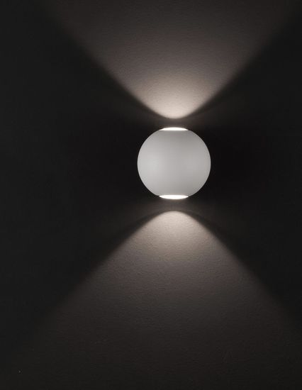 Nova Luce COMO LED Wandleuchte Weiß 2x5W IP54 Warmweiss 11x11x8,5cm 726217