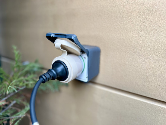 Shelly Outdoor Plug S Gen3 - Smarte Außensteckdose, IP44, Messfunktion Zwischenstecker WLAN, BT