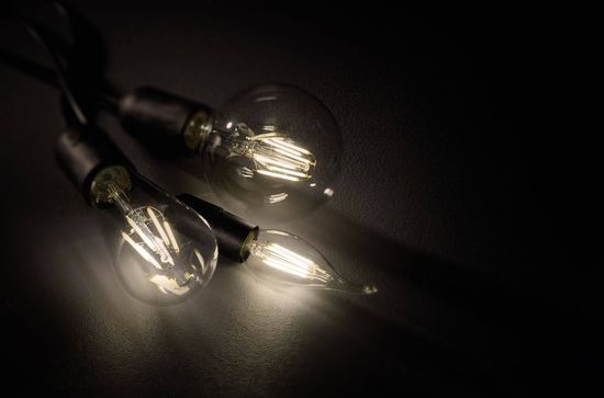 Trio Tropfen LED Lampe E14  4W ⌀4,5cm Klar warmweiss