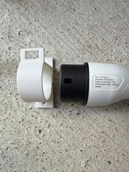 SOIXX Wandhalterung Typ 2  für EV Ladekabel, Weiß, seitlich rechts, passend für alle Typ 2 Stecker nach DIN EN 62196-1