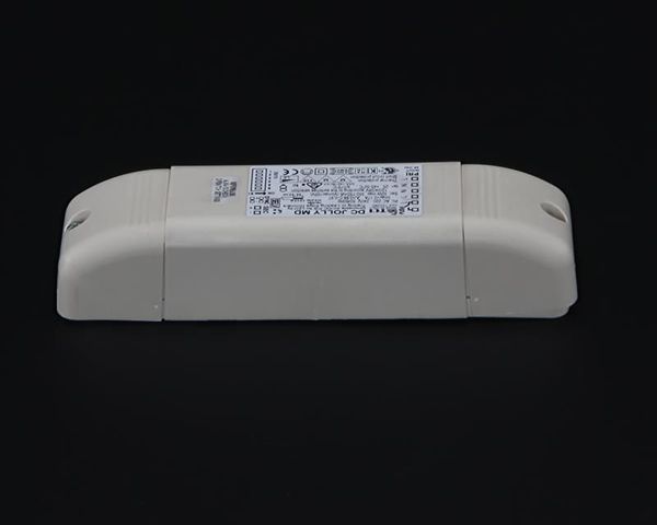 TCI Netzgerät, DIM, Multi CC, JOLLY MD PUSH, dimmbar Phasenanschnitt / Push, 17-32W 561201