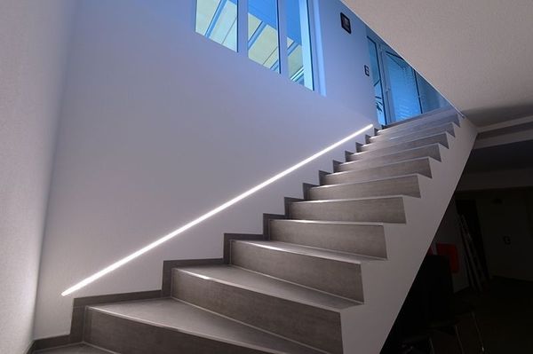 Deko-Light T-Profil hoch ET-02-08 für 8 - 9,3mm LED Stripes, Alu, Silber-matt, eloxiert,1m 975100
