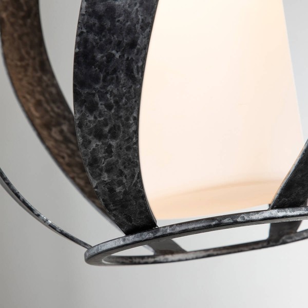 Elstead Blacksmith Wandleuchte E27 Altschwarz Opal geätzt IP44