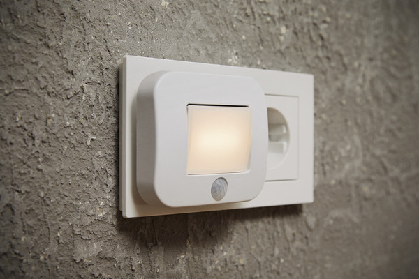 OSRAM LED Nachtlicht LUNETTA Hall Sensor White Warm weiß 4099854532153