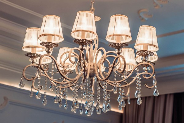 Maytoni Grace Kronleuchter, Hängeleuchte 10x E14 Weiss, Gold Organza