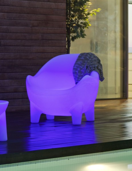 NewGarden ARUBA LED Gartensessel RGB beleuchtet Solar Akku + Fernbedienung Innen & Außen IP65