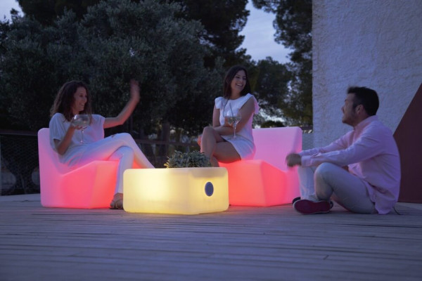 NewGarden TARIDA TAB 30 PLAY LED Tisch + Ablage Bluetooth Lautsprecher Innen & Außen IP43