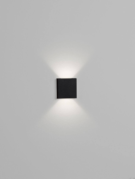 Nova Luce LED Wandeinbauleuchte Iko 1W 45lm warmweiss 3000K IP67 Schwarz 9x5,5cm 9019222