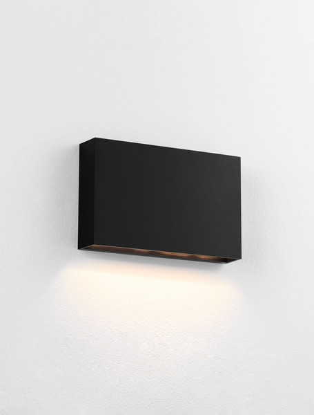 Nova Luce LED Außen-Wandleuchte Yoko 7W warmweiss 3000K IP65 salzwasserfest Schwarz 20x12,5cm 9030828