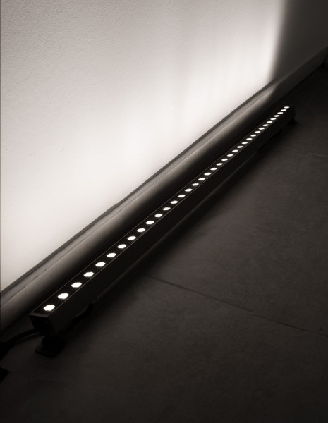 Nova Luce WALL WASHER LED Wandstrahler Nickel 15W IP67 Warmweiss 100x2,5x3,5cm 9011102