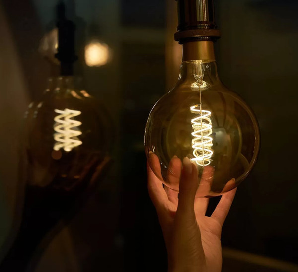 Shelly Vintage G125 - Smarte LED-Globe, E27, Warmweiß, Dimmbar