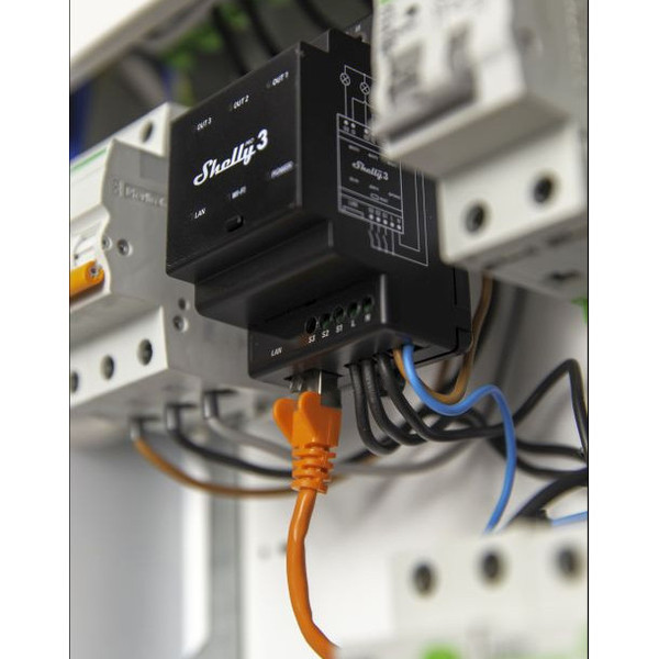 Shelly Pro 3 - 3-Kanal DIN-Schienen Relais, WLAN, LAN, potenzialfrei
