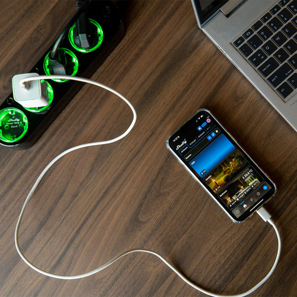Shelly Power Strip 4 Gen4 - Smarte Steckdosenleiste 4-fach, Schwarz WLAN, BT, Zigbee, Matter