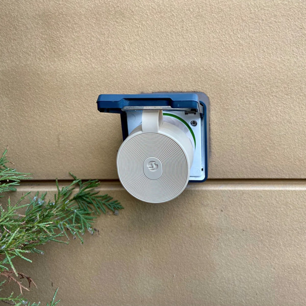 Shelly Wave Outdoor Plug S, Long Range - Smarte Außensteckdose, IP44, Messfunktion