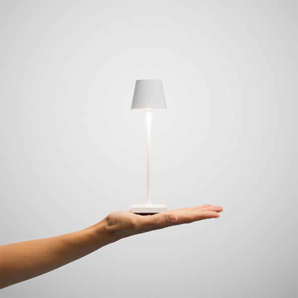 SIGOR Akku-Tischleuchte LED Nuindie pocket 21cm schneeweiß 1,4W Flex-Mood 2200K/2700K IP54 Ra85 USB-C dimmbar