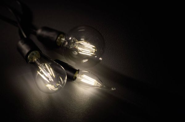 Trio Tropfen LED Lampe E14  4W ⌀4,5cm Klar warmweiss