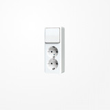 Jung 626AWW SCHUKO-Zweifach-Steckdose 16 A 250 V ~ mit Schalter Universal Aus-Wechsel 10 AX 250 V ~, AP 600, alpinweiß